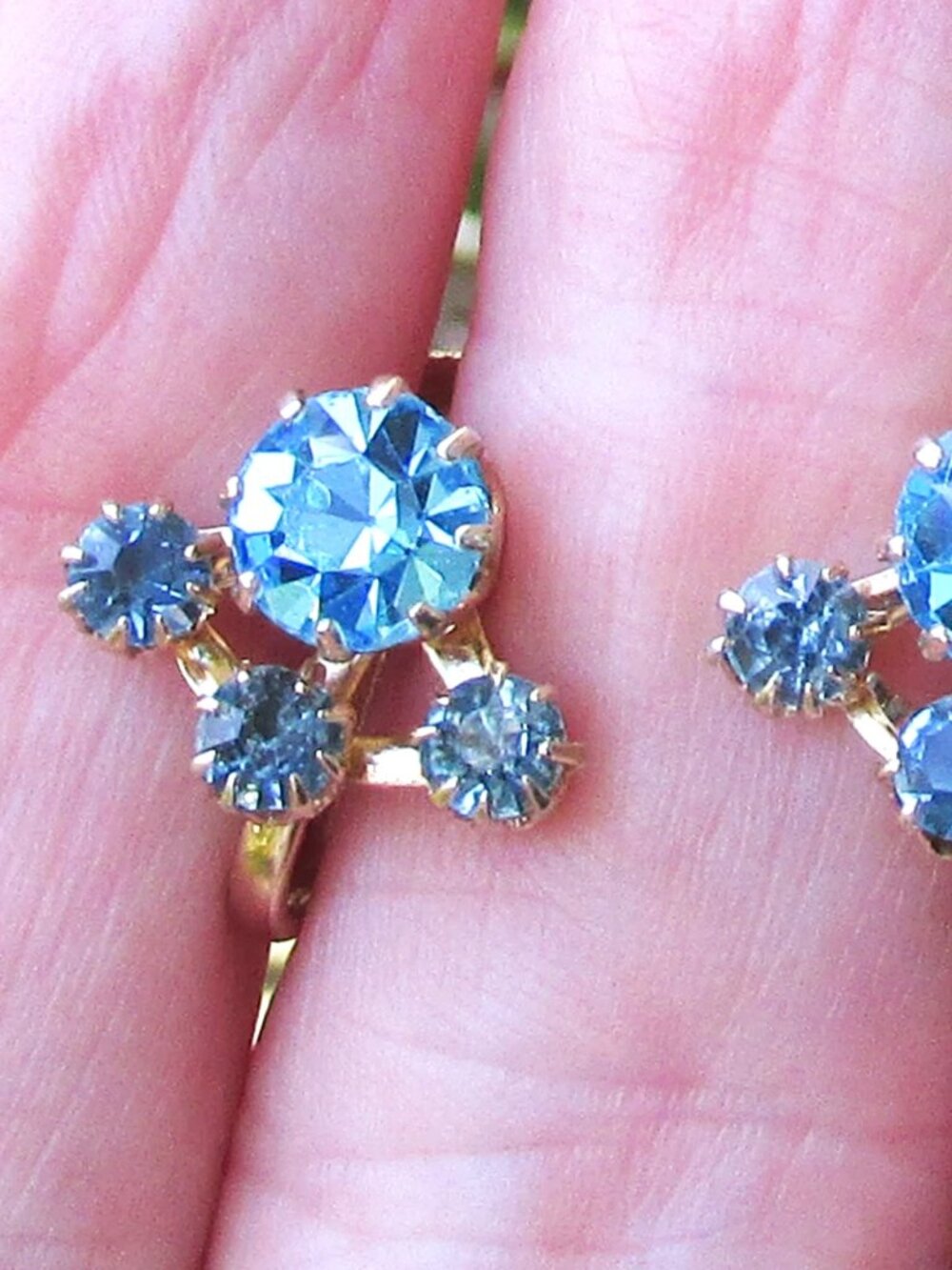Vintage CORO Vintage Mid-Century Blue Rhinestone Gold Tone Screw Back Earrings